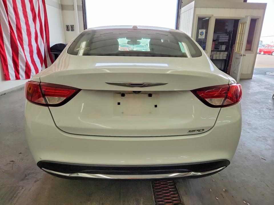 Auction sale of the 2015 Chrysler 200, vin: 1C3CCCAB5FN658791, lot number: 63681826