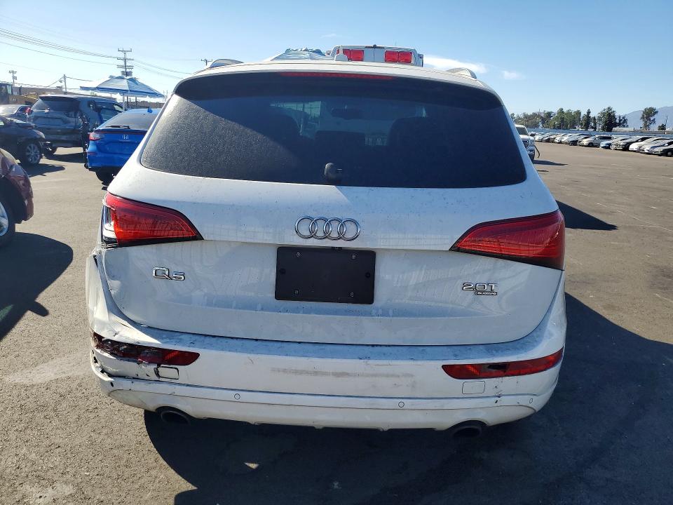 Продажа на аукционе авто 2014 Audi Q5, vin: WA1LFAFP8EA010695, номер лота: 65707556