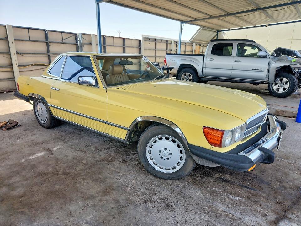 64040206 :رقم المزاد ، WDBBA45A6BB004011 vin ، 1981 Mercedes-benz 380 مزاد بيع