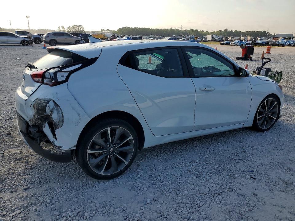 Продажа на аукционе авто 2021 Hyundai Veloster, vin: KMHTG6AF4MU032832, номер лота: 66089316