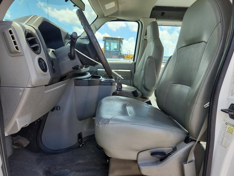 64338436 :رقم المزاد ، 1FTNE1EW2EDA36184 vin ، 2014 Ford Econoline مزاد بيع