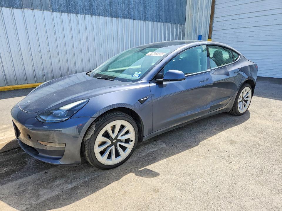 64807336 :رقم المزاد ، 5YJ3E1EA5NF286426 vin ، 2022 Tesla Model 3 مزاد بيع