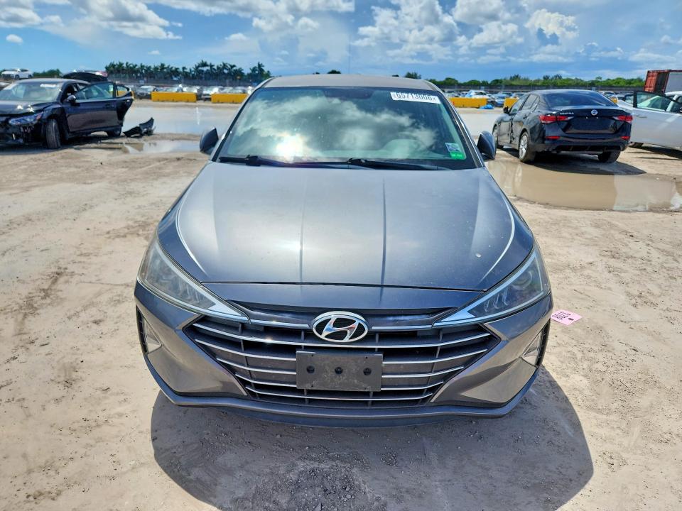 65713006 :رقم المزاد ، 5NPD84LF8KH479680 vin ، 2019 Hyundai Elantra مزاد بيع