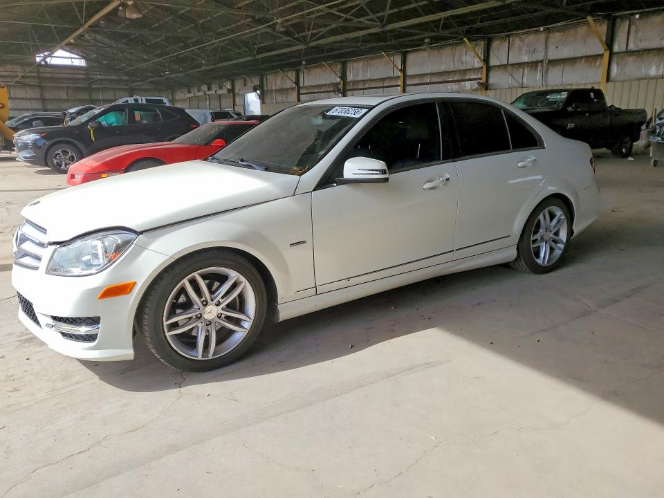 2012 Mercedes-benz C მანქანა იყიდება აუქციონზე, vin: WDDGF4HB4CR203540, აუქციონის ნომერი: 67036256