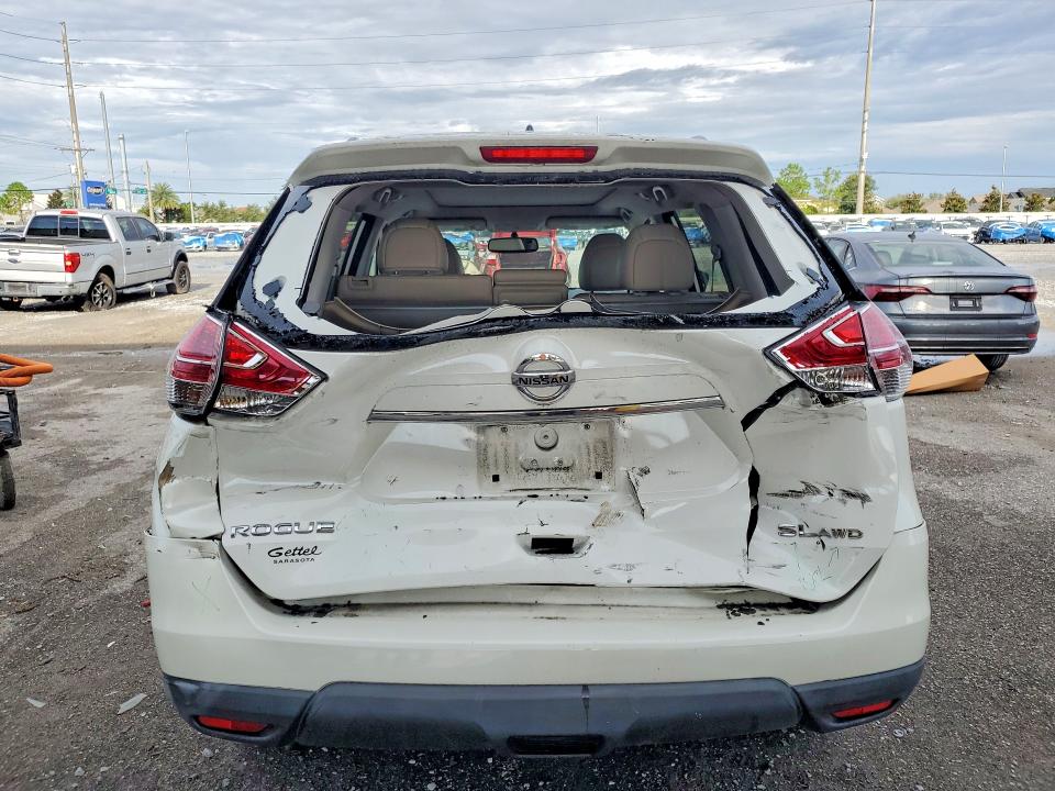 64004366 :رقم المزاد ، 5N1AT2MV9FC896007 vin ، 2015 Nissan Rogue مزاد بيع