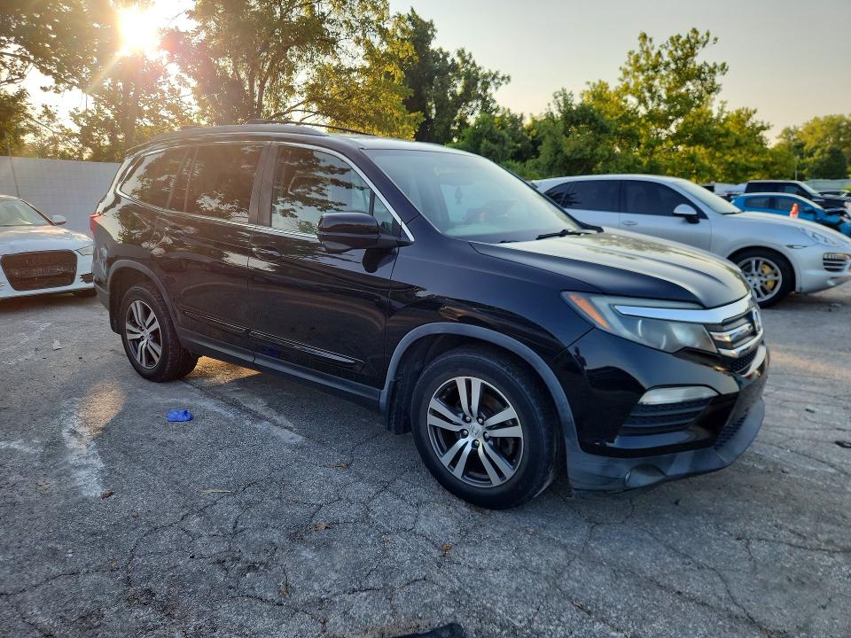 Продажа на аукционе авто 2017 Honda Pilot, vin: 5FNYF6H58HB011748, номер лота: 64510546