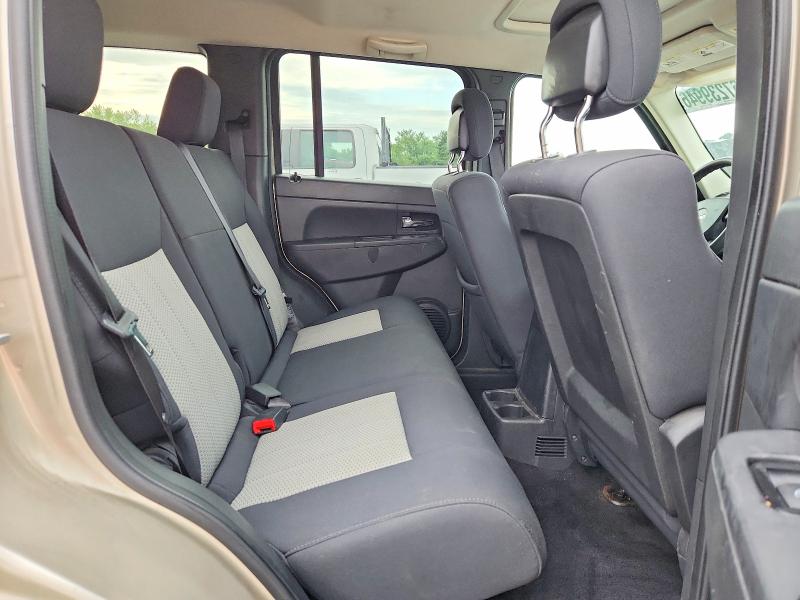 67239946 :رقم المزاد ، 1J4PN2GK3AW168825 vin ، 2010 Jeep Liberty مزاد بيع