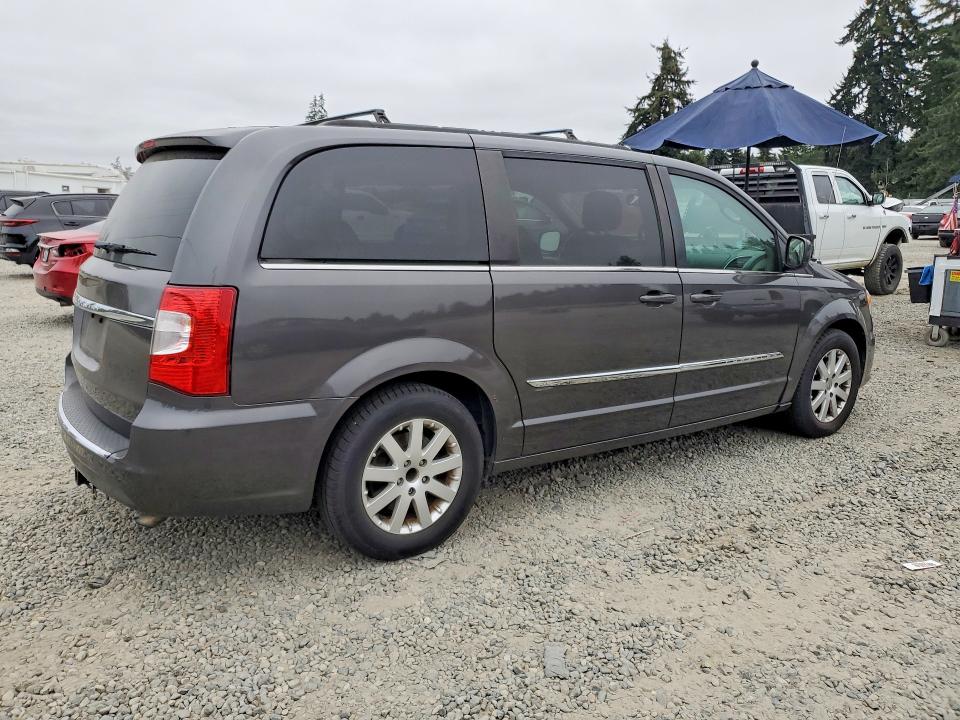 2015 Chrysler Town & Country მანქანა იყიდება აუქციონზე, vin: 2C4RC1BGXFR662018, აუქციონის ნომერი: 66481376