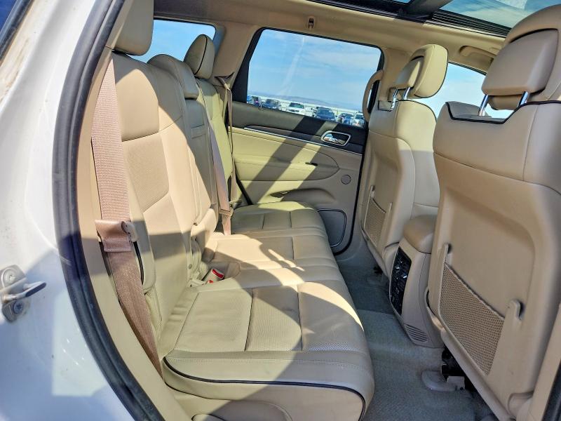 64071436 :رقم المزاد ، 1C4RJFCG0JC245879 vin ، 2018 Jeep Grand Cherokee مزاد بيع
