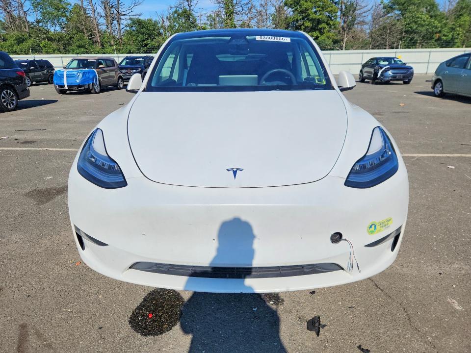 63800606 :رقم المزاد ، 7SAYGDEE9PA096314 vin ، 2023 Tesla Model Y مزاد بيع