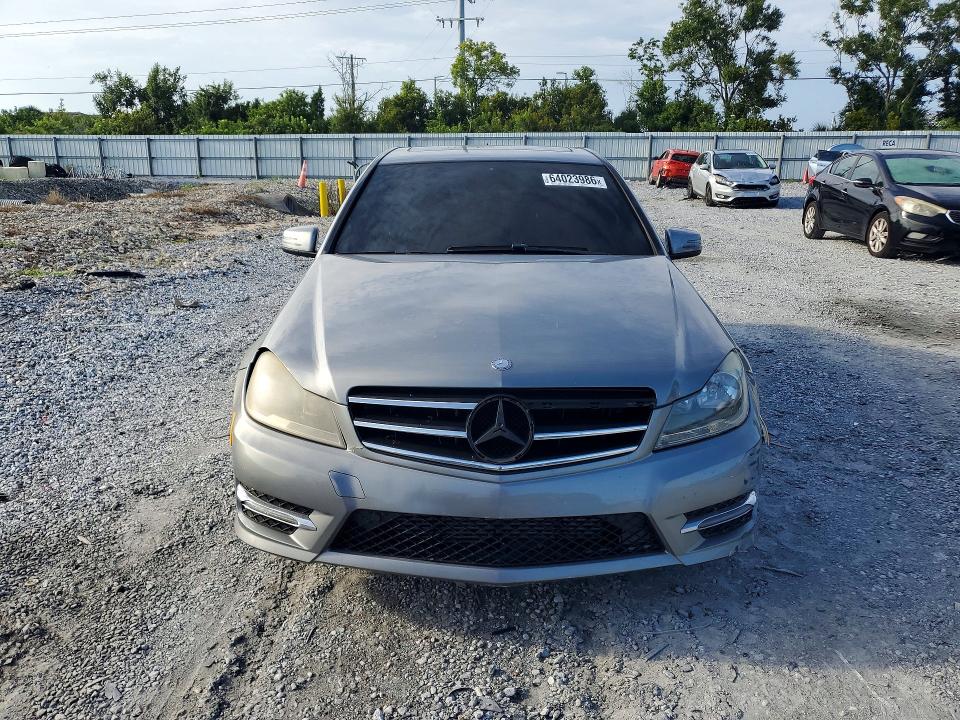 64023986 :رقم المزاد ، WDDGF4HB6EA948954 vin ، 2014 Mercedes-benz C مزاد بيع