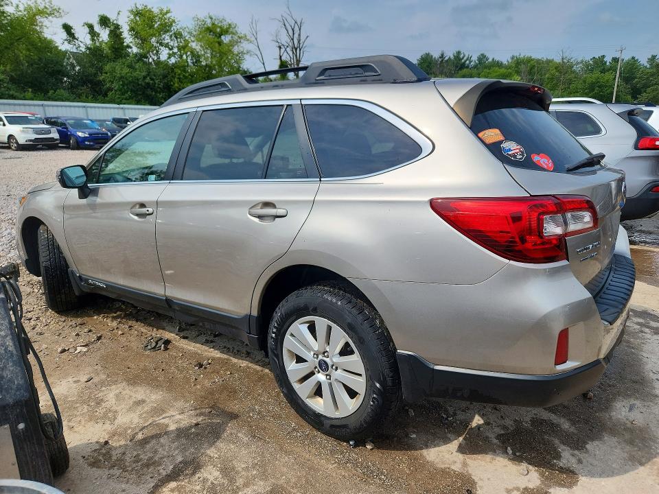 64781126 :رقم المزاد ، 4S4BSBFC0F3356516 vin ، 2015 Subaru Outback مزاد بيع
