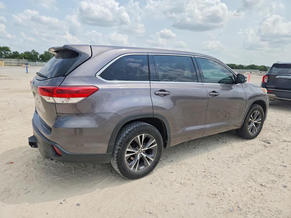 Продаж на аукціоні авто 2018 Toyota Highlander, vin: 5TDZARFH4JS034253, номер лоту: 64144156