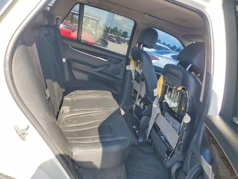 65473646 :رقم المزاد ، 5UXKR2C52F0H38944 vin ، 2015 Bmw X5 مزاد بيع