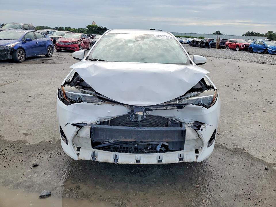 2018 Toyota Corolla მანქანა იყიდება აუქციონზე, vin: 2T1BURHE0JC117960, აუქციონის ნომერი: 63727136