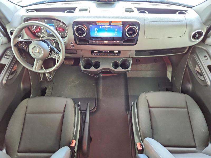 63660056 :رقم المزاد ، W1Z4KGHY0TT606570 vin ، 2026 Mercedes-benz Sprinter مزاد بيع
