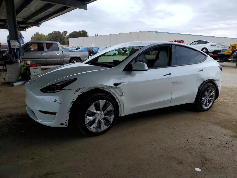 2023 Tesla Model Y მანქანა იყიდება აუქციონზე, vin: 7SAYGDEE3PF967484, აუქციონის ნომერი: 67077626