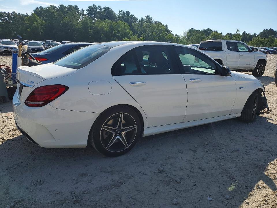 63840726 :رقم المزاد ، 55SWF6EB3HU217009 vin ، 2017 Mercedes-benz C مزاد بيع