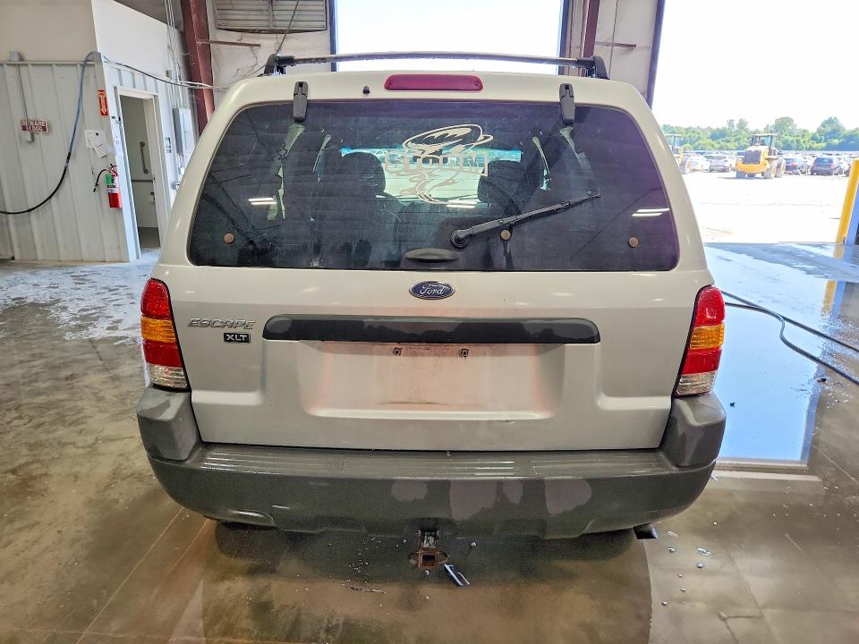 66451576 :رقم المزاد ، 1FMYU04162KB22875 vin ، 2002 Ford Escape مزاد بيع