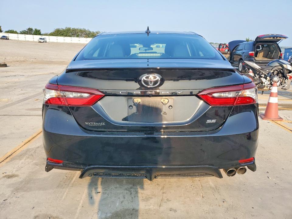 Продажа на аукционе авто 2021 Toyota Camry, vin: 4T1G11AK8MU552261, номер лота: 64535986