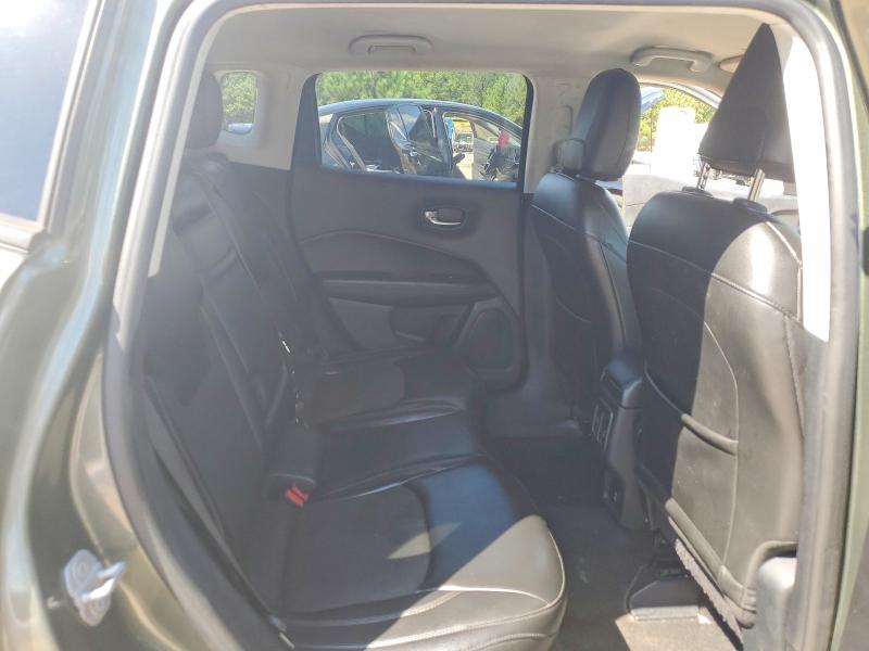 65716466 :رقم المزاد ، 3C4NJCBBXJT227428 vin ، 2018 Jeep Compass مزاد بيع