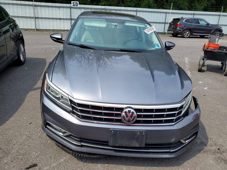 Продажа на аукционе авто 2018 Volkswagen Passat, vin: 1VWBA7A3XJC044124, номер лота: 64780566
