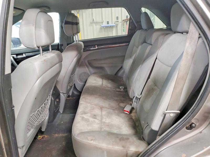 2011 Kia Sorento მანქანა იყიდება აუქციონზე, vin: 5XYKTDA21BG116988, აუქციონის ნომერი: 64034666