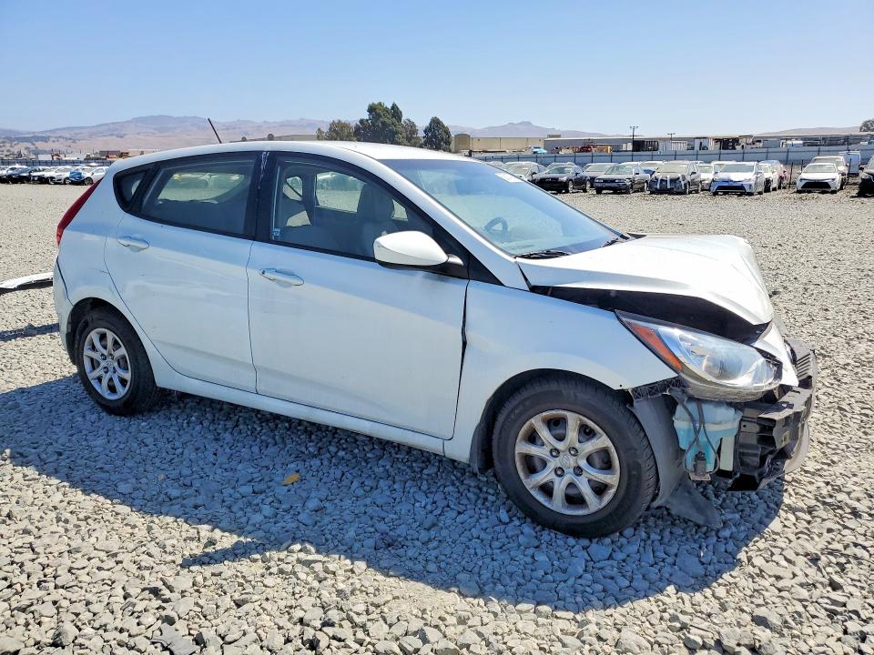 2014 Hyundai Accent მანქანა იყიდება აუქციონზე, vin: KMHCT5AE1EU174974, აუქციონის ნომერი: 63814746