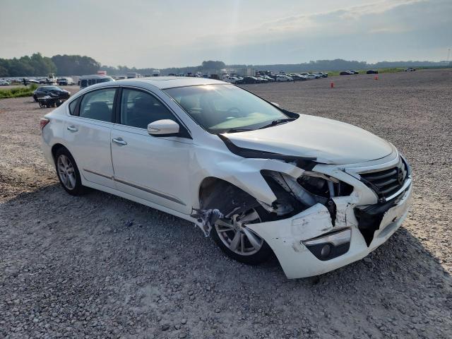 Продаж на аукціоні авто 2015 Nissan Altima, vin: 1N4AL3AP6FC188450, номер лоту: 64822696