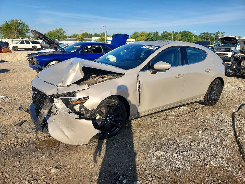 65850206 :رقم المزاد ، JM1BPBML7N1512585 vin ، 2022 Mazda 3 مزاد بيع