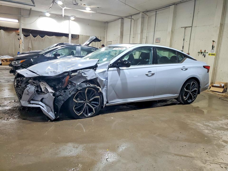 65742246 :رقم المزاد ، 1N4BL4CV5PN383256 vin ، 2023 Nissan Altima مزاد بيع