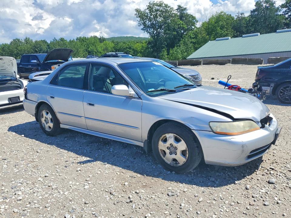 63491566 :رقم المزاد ، 1HGCG16552A036296 vin ، 2002 Honda Accord مزاد بيع
