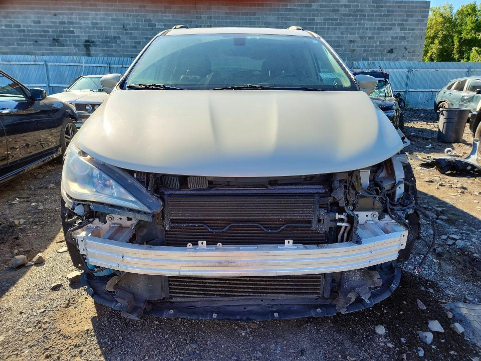 Продажа на аукционе авто 2017 Chrysler Pacifica, vin: 2C4RC1BG0HR753186, номер лота: 66901656