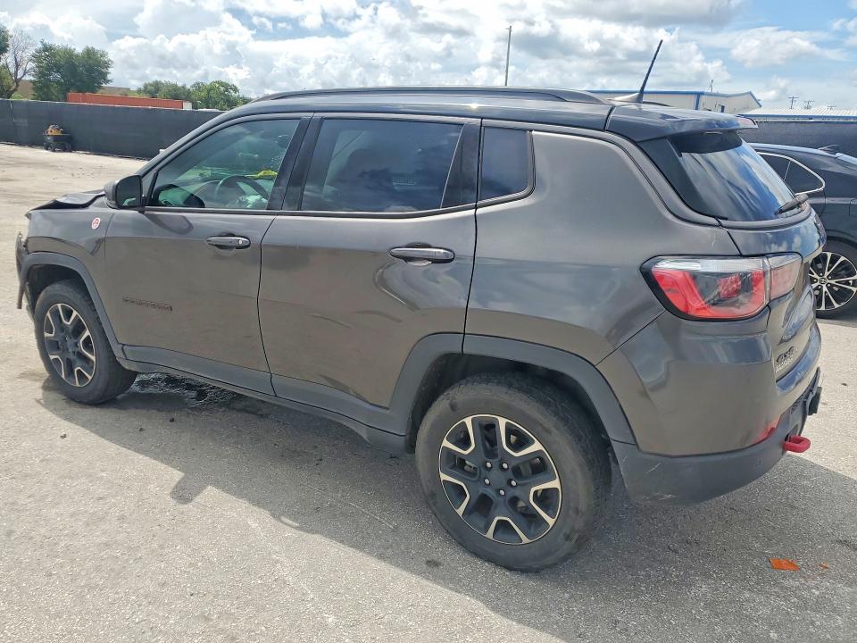 64547666 :رقم المزاد ، 3C5NJDDB7KT799268 vin ، 2019 Jeep Compass مزاد بيع