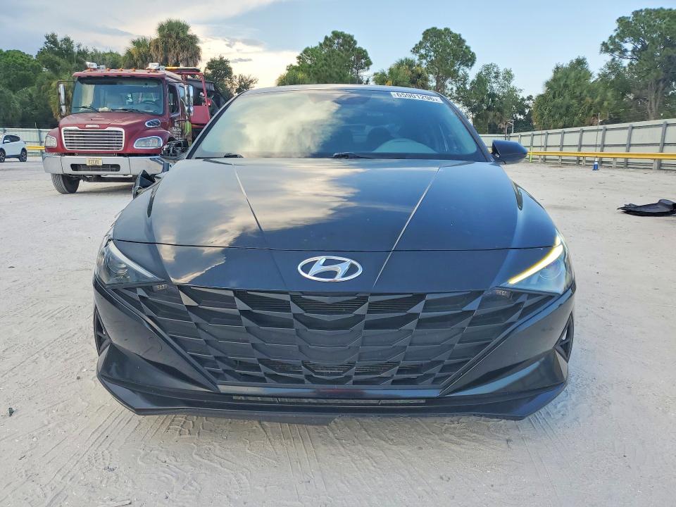 65901296 :رقم المزاد ، KMHLM4AG4PU609210 vin ، 2023 Hyundai Elantra مزاد بيع