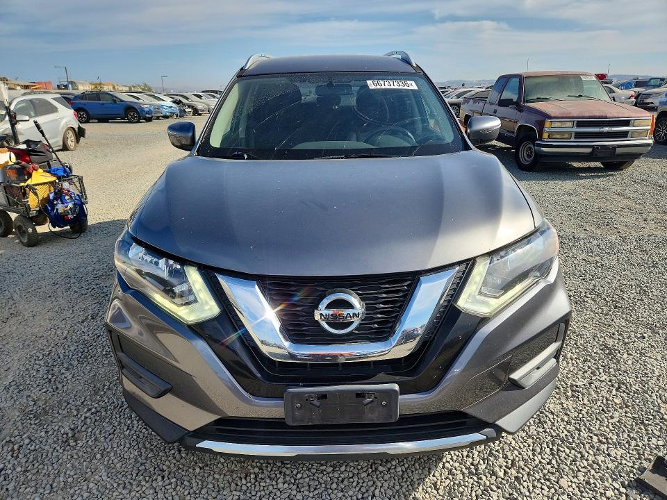 Продаж на аукціоні авто 2017 Nissan Rogue, vin: JN8AT2MTXHW132370, номер лоту: 66737336