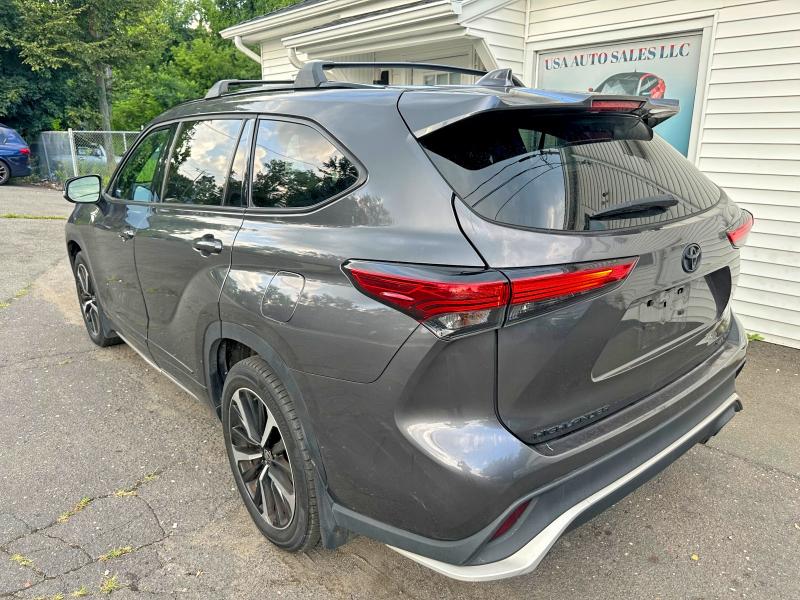 Продаж на аукціоні авто 2022 Toyota Highlander, vin: 5TDLZRBH9NS252439, номер лоту: 63988126