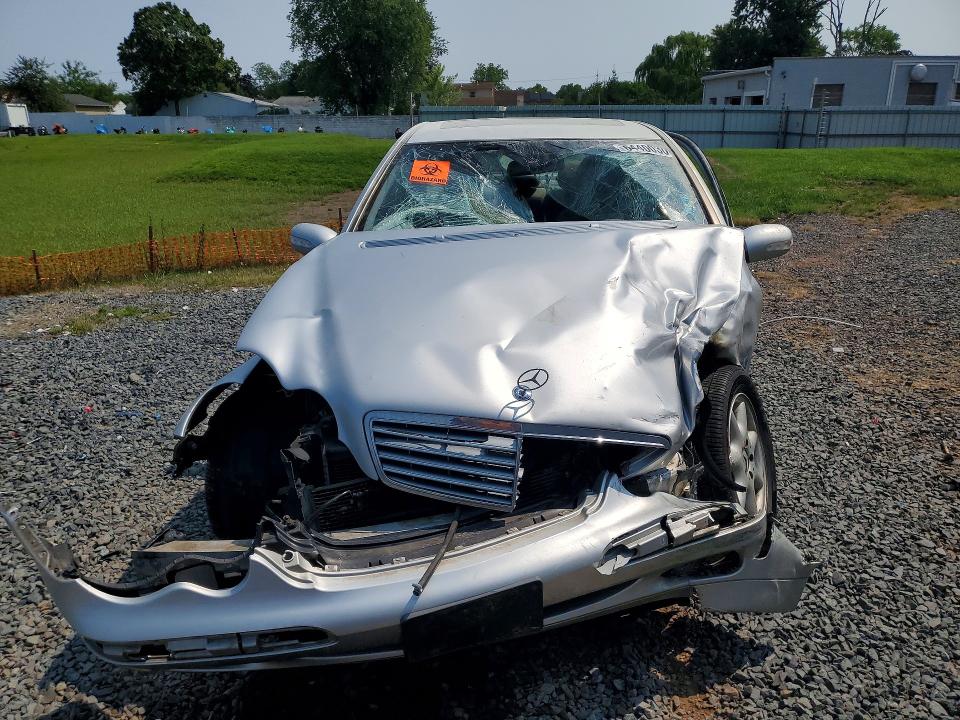 64400306 :رقم المزاد ، WDBRF81J54F464964 vin ، 2004 Mercedes-benz C مزاد بيع