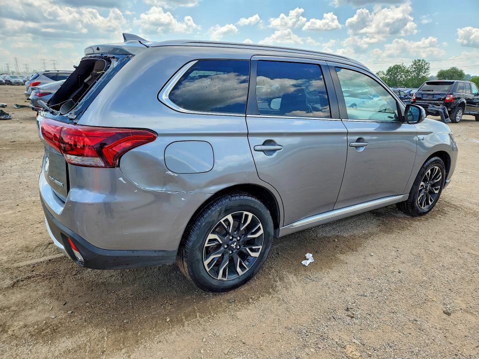 2018 Mitsubishi Outlander მანქანა იყიდება აუქციონზე, vin: JA4J24A5XJZ030372, აუქციონის ნომერი: 63582226