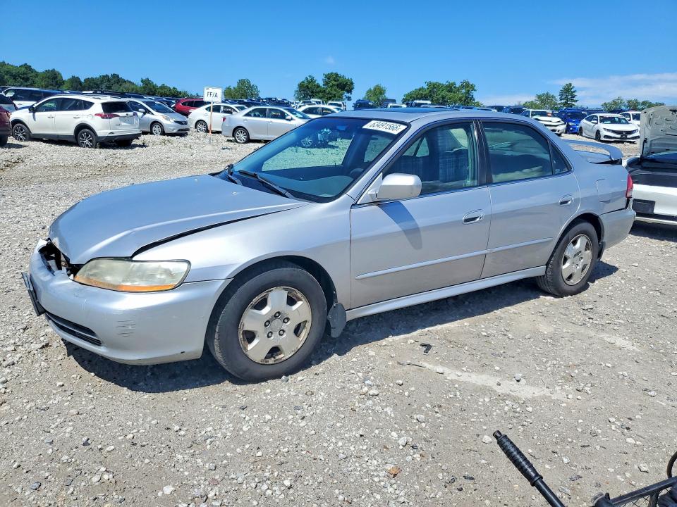 63491566 :رقم المزاد ، 1HGCG16552A036296 vin ، 2002 Honda Accord مزاد بيع