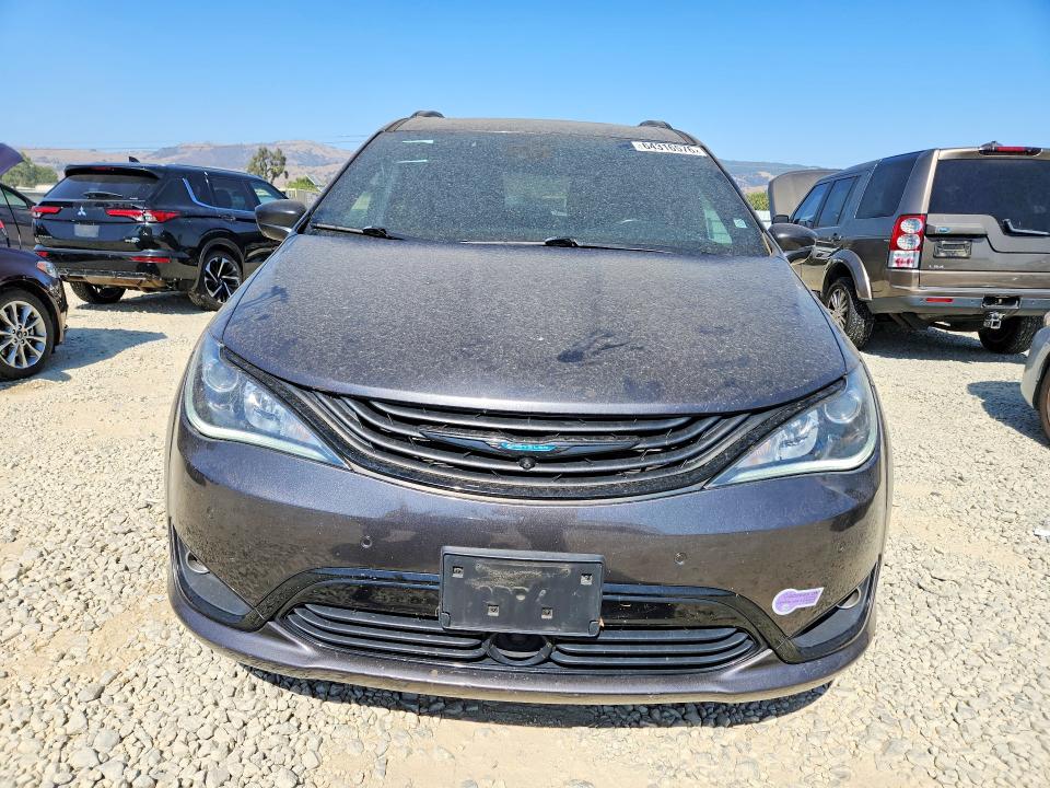 64316576 :رقم المزاد ، 2C4RC1N73KR532989 vin ، 2019 Chrysler Pacifica مزاد بيع