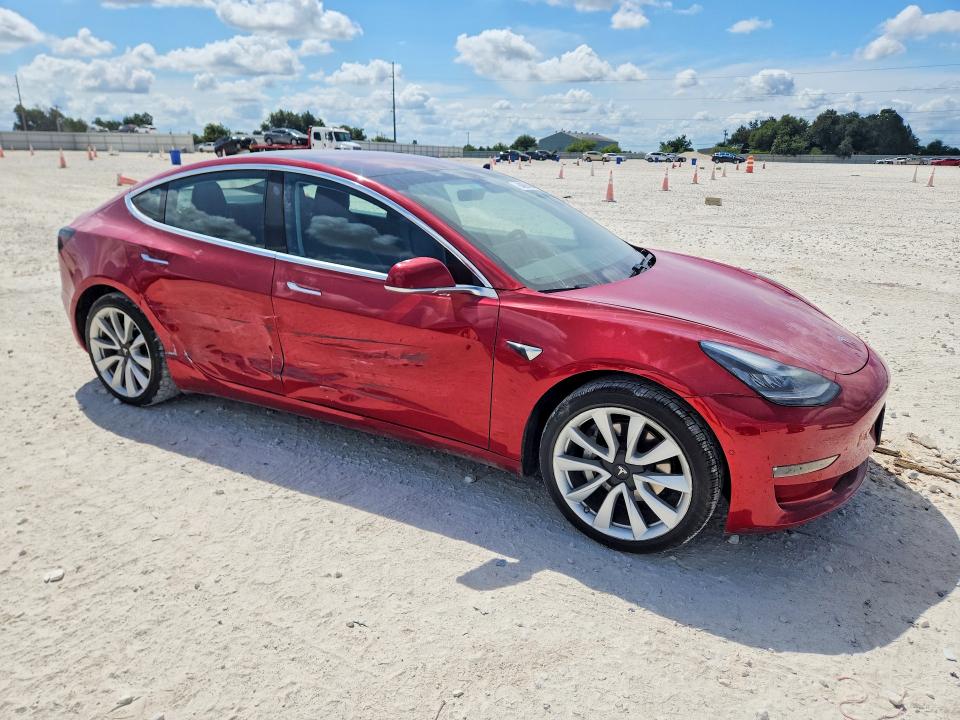 Продажа на аукционе авто 2018 Tesla Model 3, vin: 5YJ3E1EA6JF020309, номер лота: 64090496