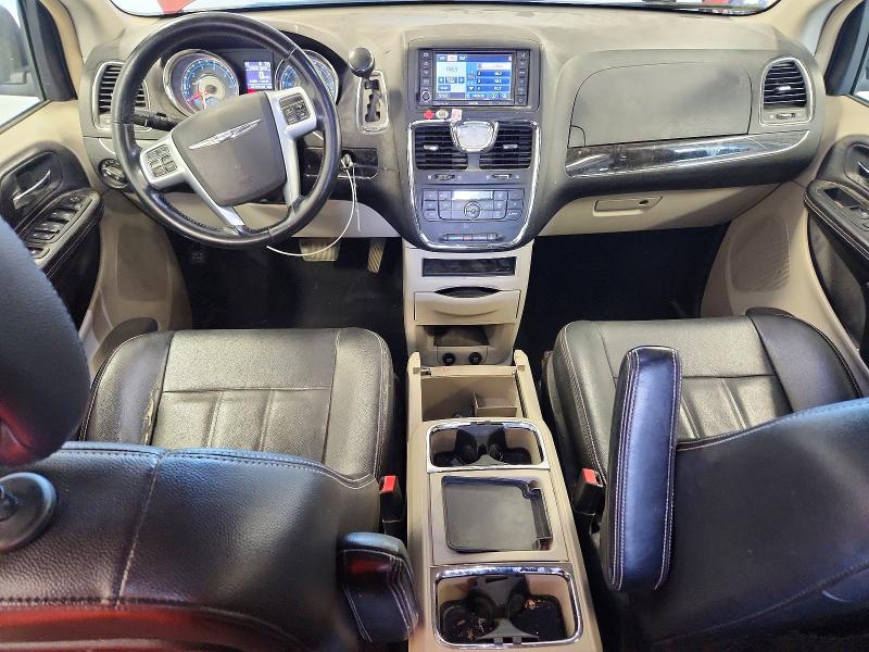 64592266 :رقم المزاد ، 2C4RC1BGXDR583137 vin ، 2013 Chrysler Town & Country مزاد بيع