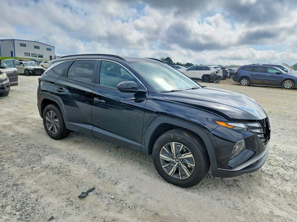 Продажа на аукционе авто 2023 Hyundai Tucson, vin: KM8JBCA19PU110017, номер лота: 63931366