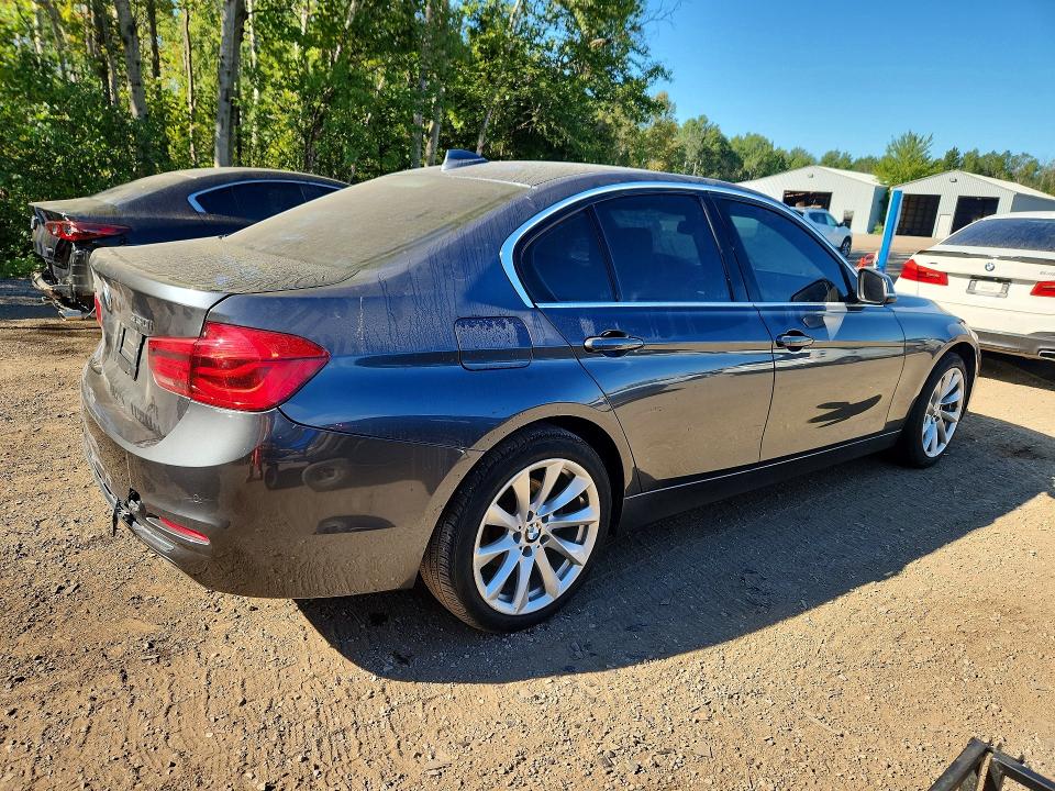 2017 Bmw 330 მანქანა იყიდება აუქციონზე, vin: WBA8D9G52HNU59894, აუქციონის ნომერი: 64307626