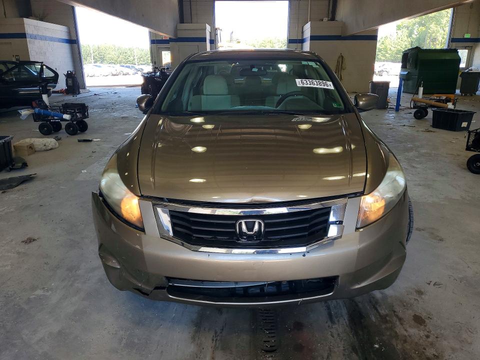 63363896 :رقم المزاد ، 1HGCP26428A150326 vin ، 2008 Honda Accord مزاد بيع