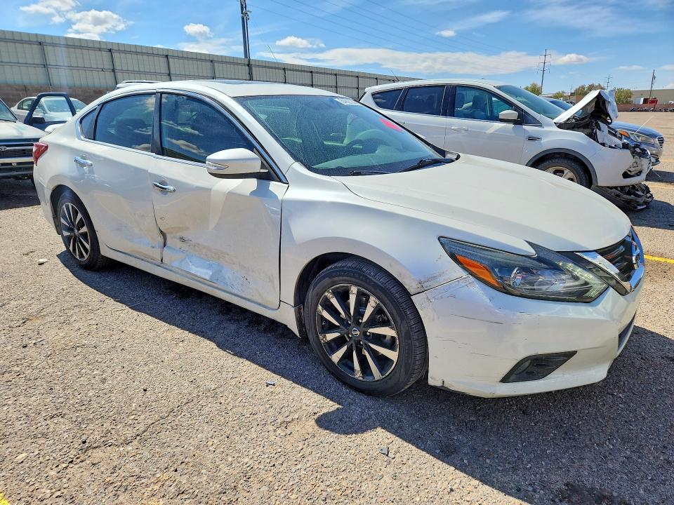 Продажа на аукционе авто 2018 Nissan Altima, vin: 1N4AL3APXJC176536, номер лота: 64827206
