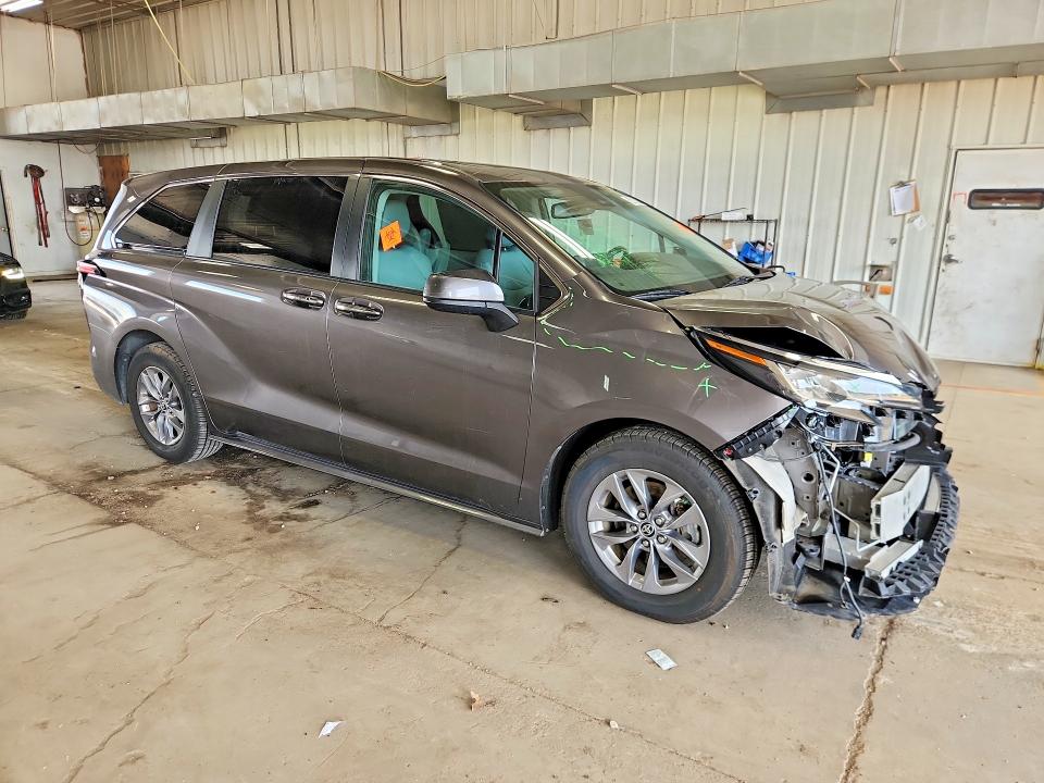 Продаж на аукціоні авто 2022 Toyota Sienna, vin: 5TDYRKEC2NS132771, номер лоту: 65730386