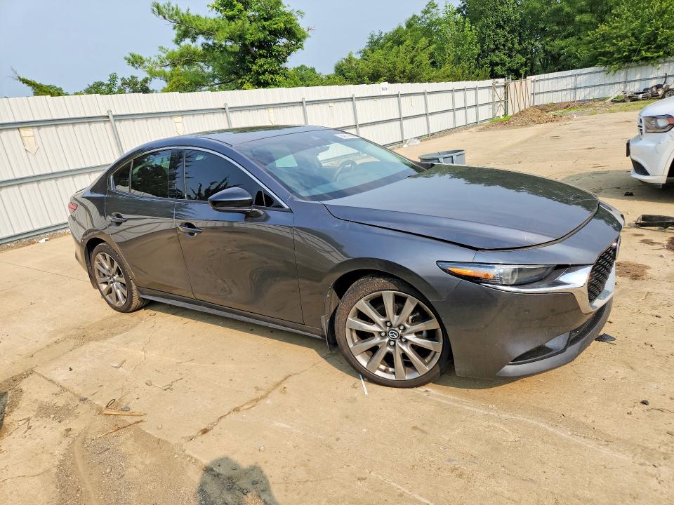 2020 Mazda 3 მანქანა იყიდება აუქციონზე, vin: 3MZBPBEMXLM131768, აუქციონის ნომერი: 64671696