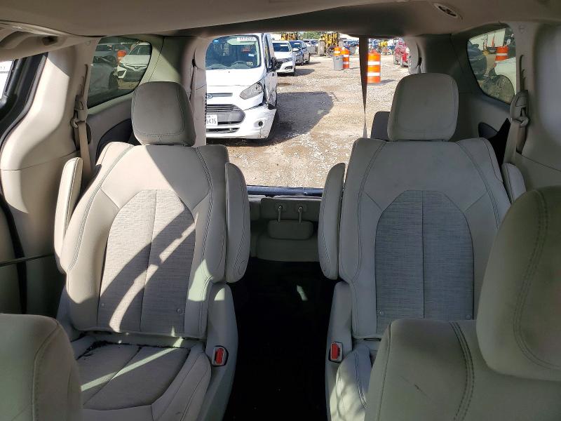 Продажа на аукционе авто 2018 Chrysler Pacifica, vin: 2C4RC1H79JR332967, номер лота: 64634526
